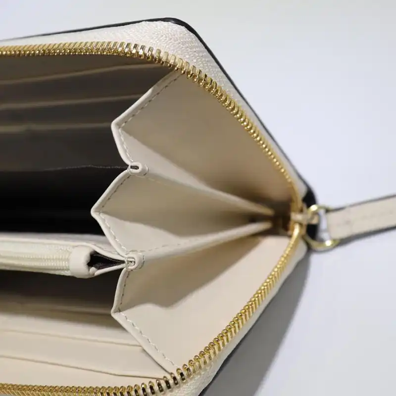 G*u*i brand handbags zip around wallet 1904g0031