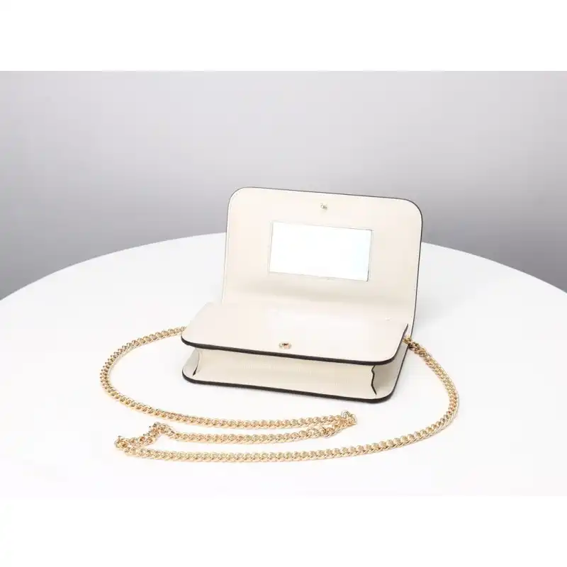 G*u*i bags 19b57b0015