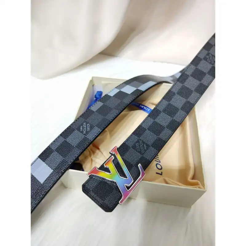 LV s Belte 19XIA0021