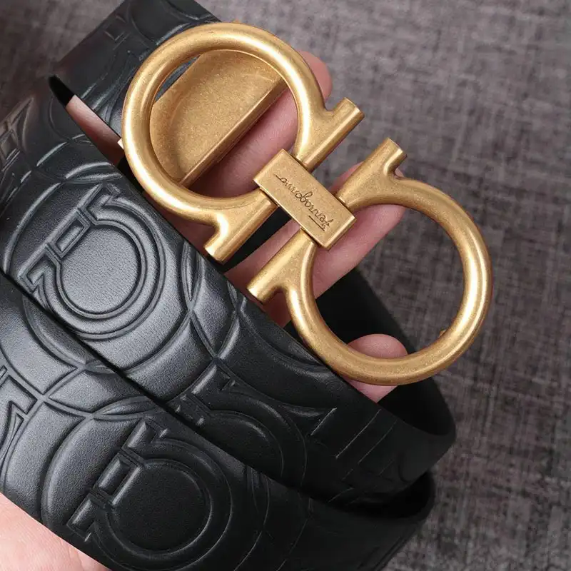 Salvatore Ferragamo s Belte 19xf0094
