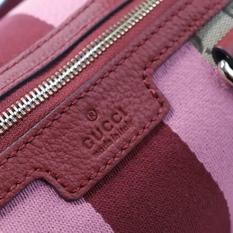 G*u*i bags 204b570089