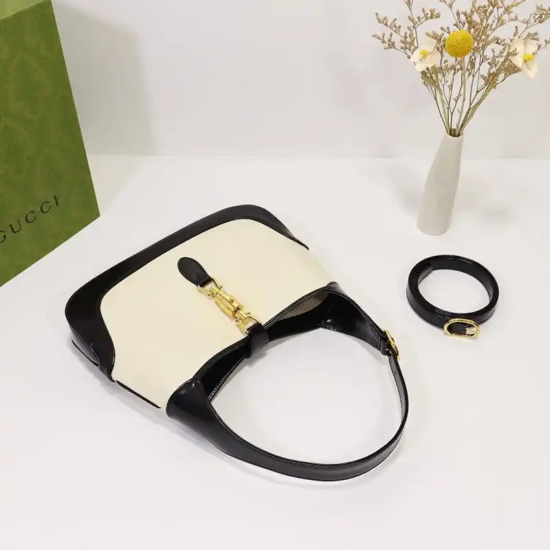 G*u*i bags 2107ya0122