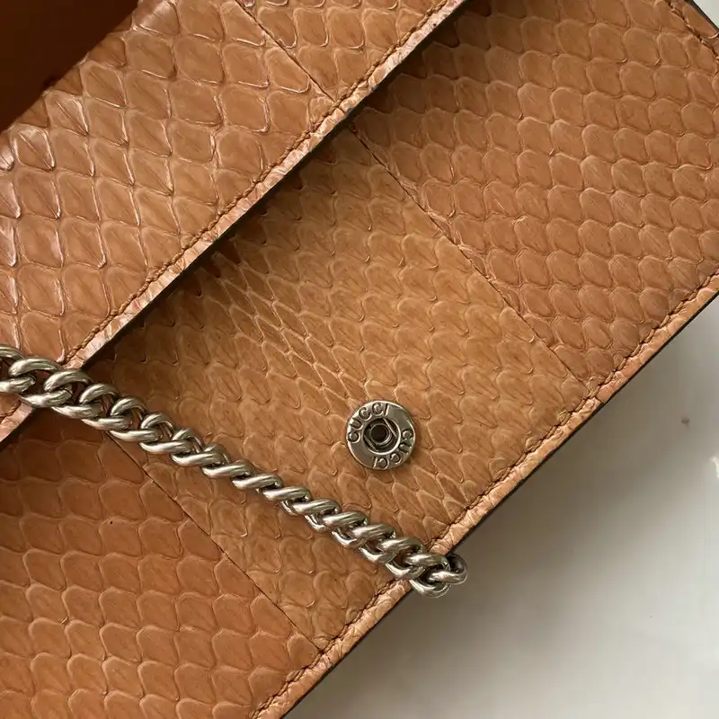 G*u*i bag 2109ya0220