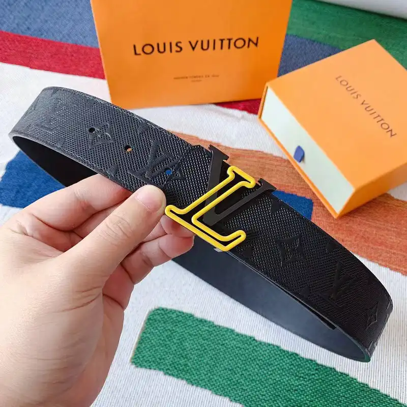 LV Belts 2201XA0076