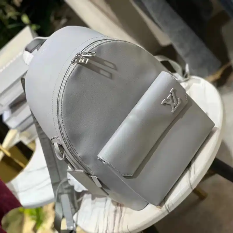 LV Bag 2205HT0003