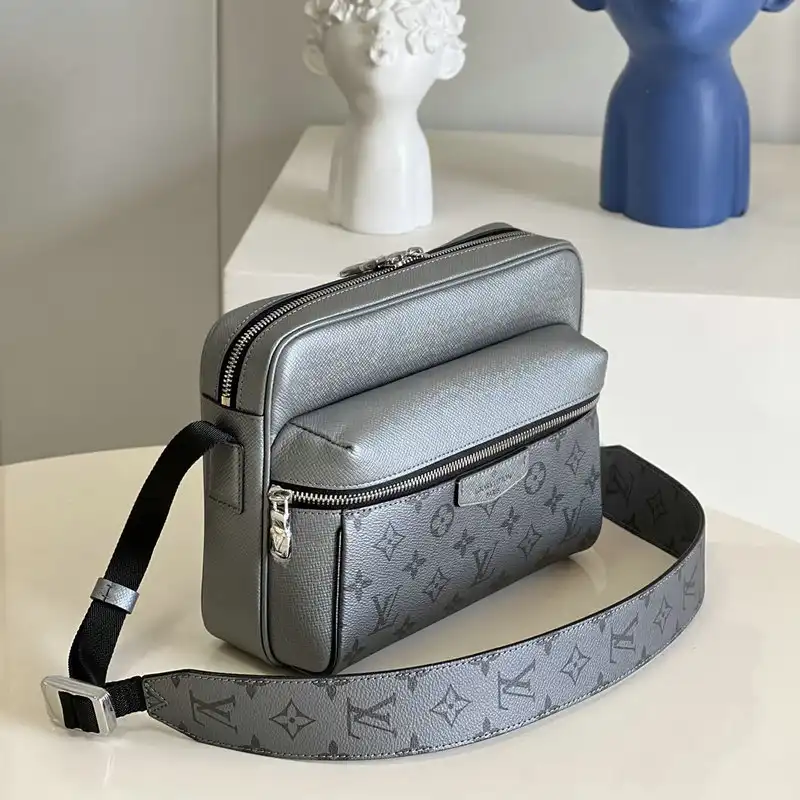 LV Bag 2206YA0053