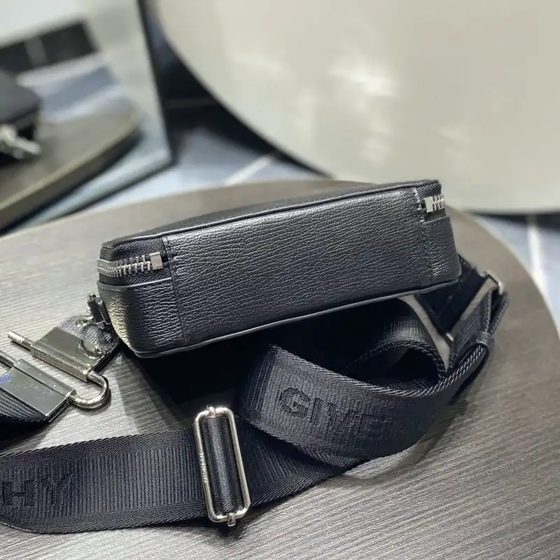 Givenchy Bag 2209SW0078