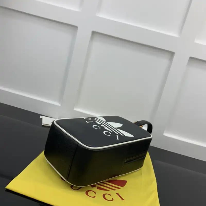 G*u*i bag 2210ya0163