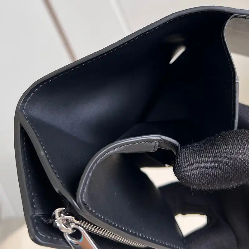 G*u*i bags 2407ya0008