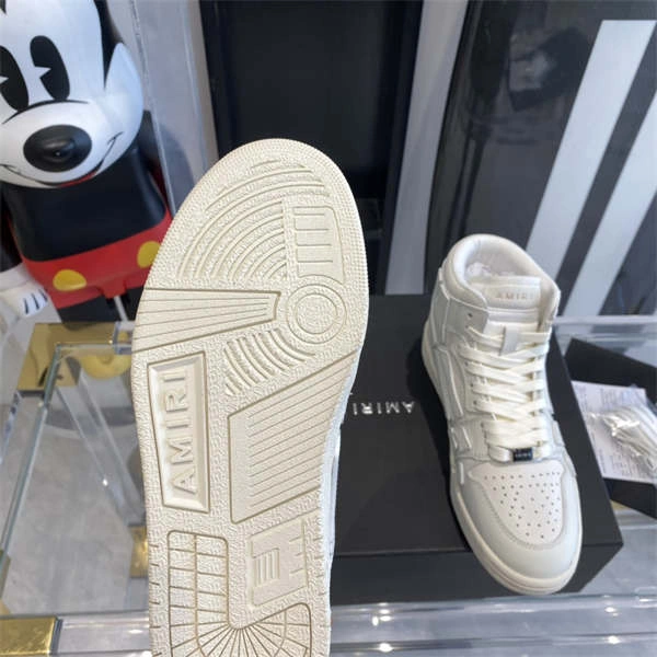 Versatile AMIR1 SNEAKERS 681