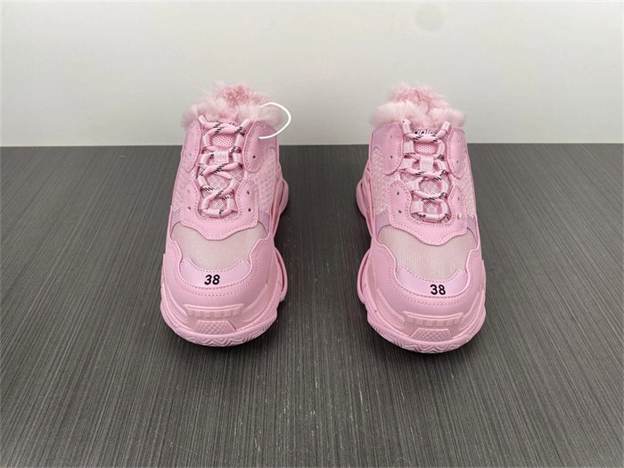 BLCG Triple S Fake Fur Pink 668562 W3CQ5 Versatile 4438
