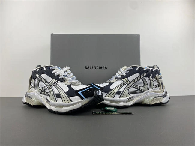 TechFriendly Balenciaga 772774-W3RNY- 4294