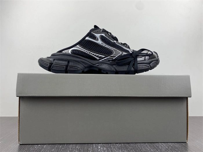 Sporty Balenciaga 742672 W2XL5 4392