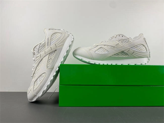 Bottega Veneta Orbit Surf 741357 V2X40 Flexible 2609