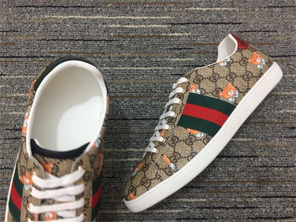 G*u*i ace sneaker zipup 130