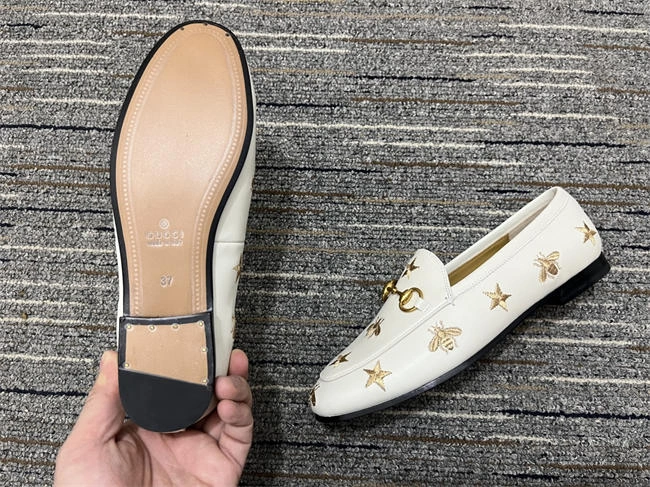 youthful G*u*i loafer 340