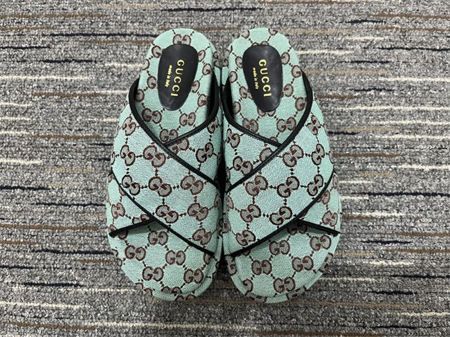 minimalist G*u*i side women 455