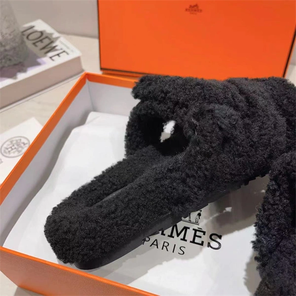 Efficient H Slipper 2380