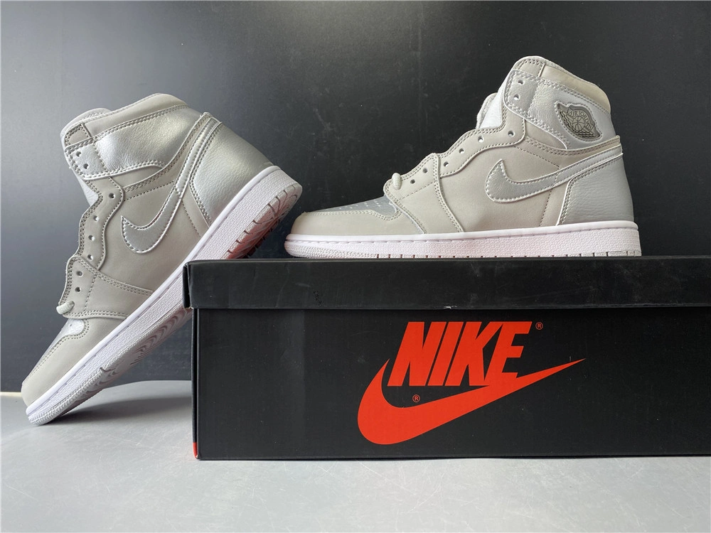 Jordan1 Retro CO Japan Neutral Grey DC1788- Stretchable 3732