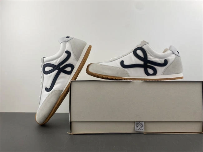 Loewe Ballet Runner Minimalist 2446