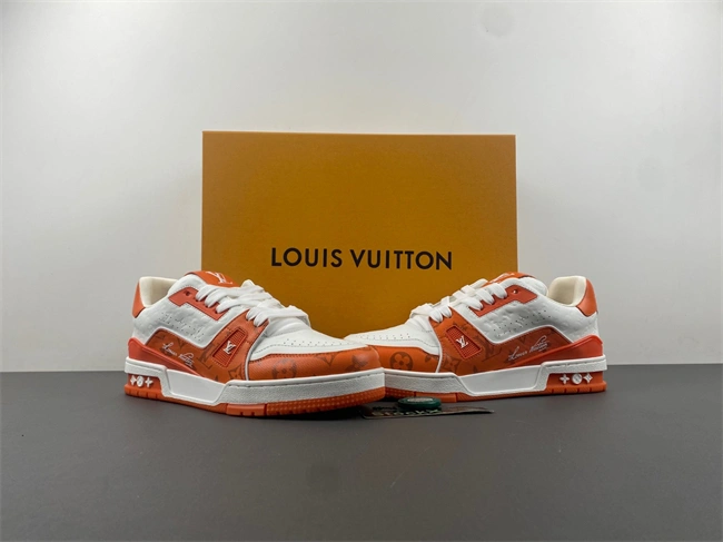 Practical Louis Vuitton LV trainer 2121