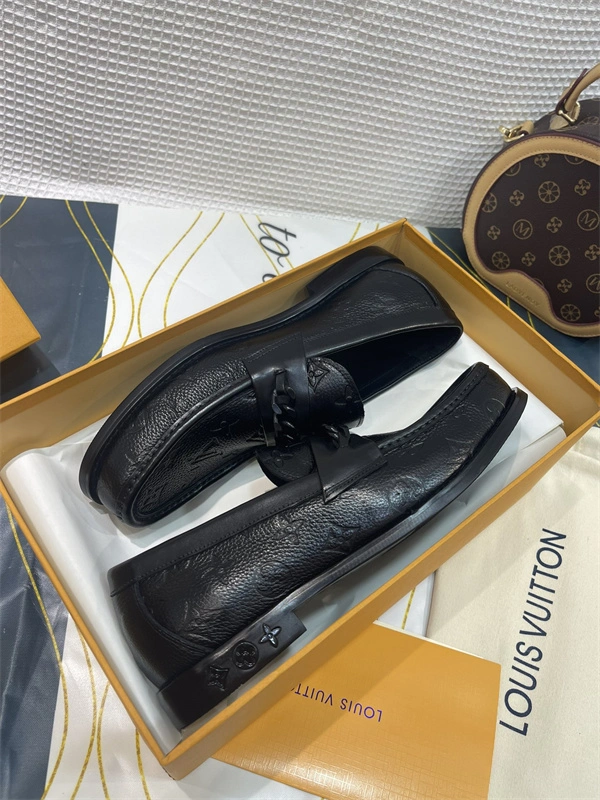Trendsetting Lv Loafer 1929