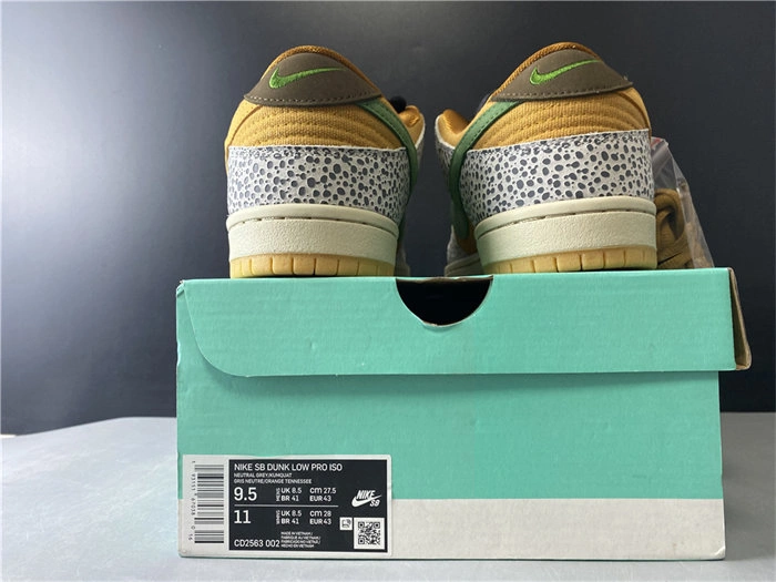 Versatile Nike SB Dunk Low Safari CD2563- 4904