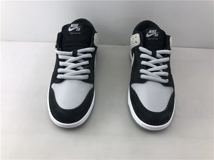 Stretchable Nike SB Zoom Dunk Low Pro Black Wolf Grey White 854866- 4941