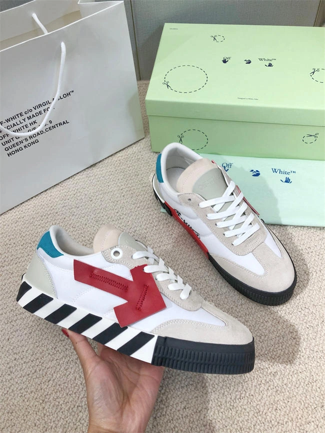 Off White Sneaker GoAnywhere 3102