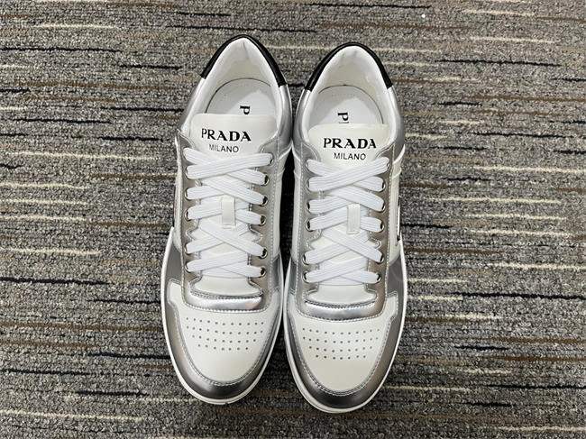 Stylish Prada Sneaker 3369