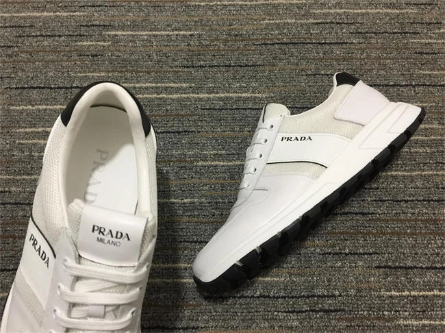 Prada Sneaker Functional 3381